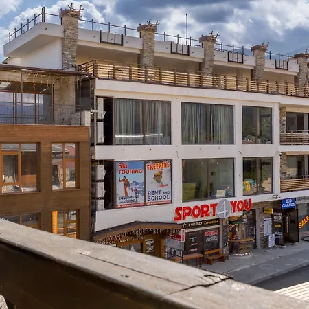 Granat Gondola Next To Lift Lägenhet *