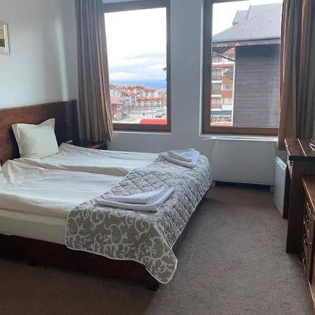 Granat Gondola Next To Lift Банско