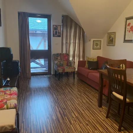 Granat Gondola Next To Lift Апартаменты Банско