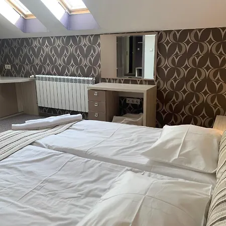 Granat Gondola Next To Lift Lägenhet *