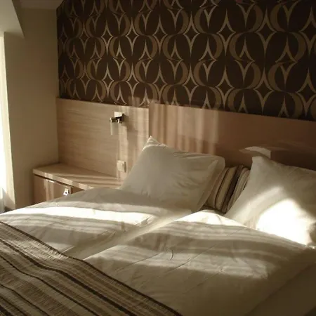 Granat Gondola Next To Lift Апартаменты Банско