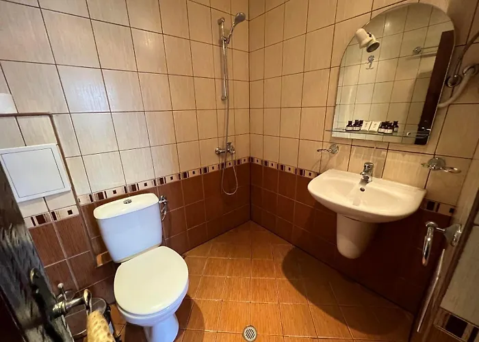 Granat Gondola Next To Lift * Banszko